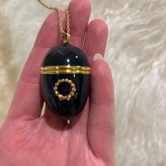 Vivian Alexander Egg Necklace with Clock - Picture 3 of 5